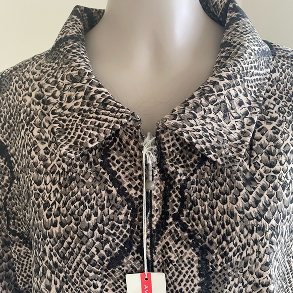 Avenue Faux Suede Cloth Snakeskin Zip Jacket Plus Size26-28 NWT - Picture 2 of 10
